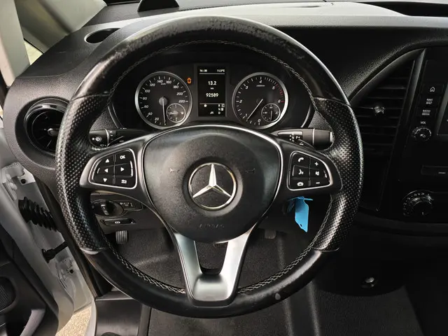 Mercedes-Benz Vito 116 CDI Lang L2 H1 2022 Diesel 23