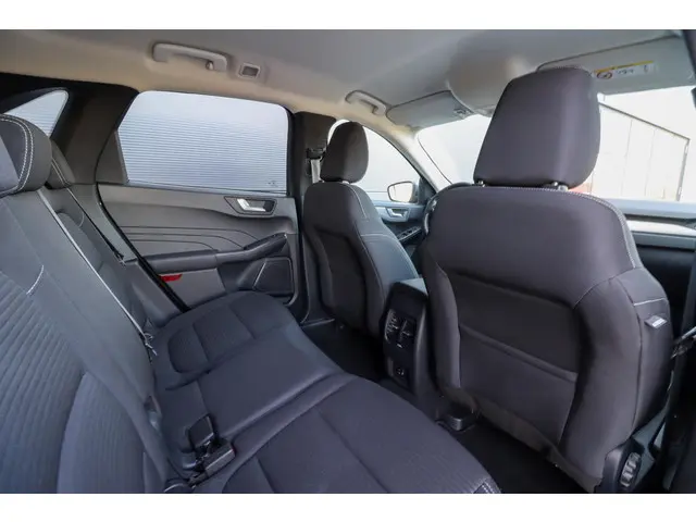 Ford Kuga 2.5 PHEV Titanium 2021 Hybride Benzine 7