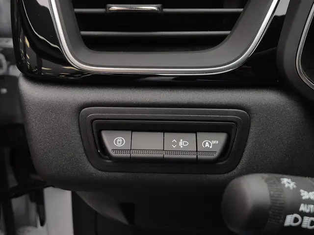 Mitsubishi ASX 1.3 DCT First Edition 2025 Benzine 19