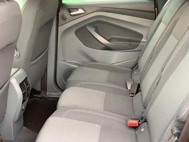 Ford C-MAX 1.0 Lease Titanium / Navi / Camera / 2014 Benzine 5