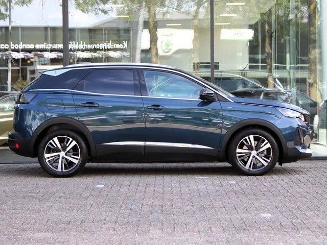 Peugeot 3008 1.6 HYbrid 225 GT 2021 Hybride Benzine 7
