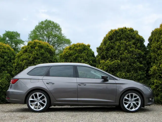 SEAT Leon ST 1.4 Eco TSI FR *Navi*ECC* 2014 Benzine 12