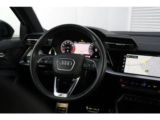 Audi A3 Limousine 35 TFSI 3x S-Line 150PK 2023 Benzine 27