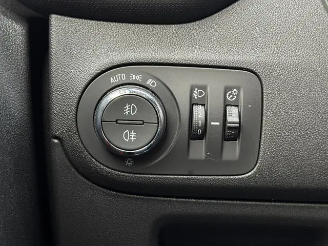 Opel Crossland 1.2 Turbo GS Line 2022 Benzine 25