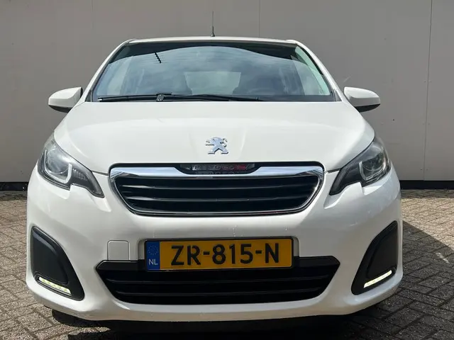 Peugeot 108 1.0 e-VTi Airco & NWE APK 02-2026 2015 Benzine 11