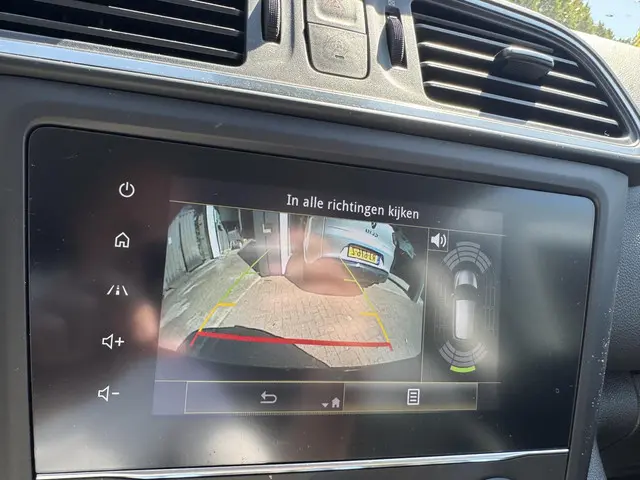 Renault Kadjar 1.3 TCe 140pk EDC Intens 2022 Benzine 16