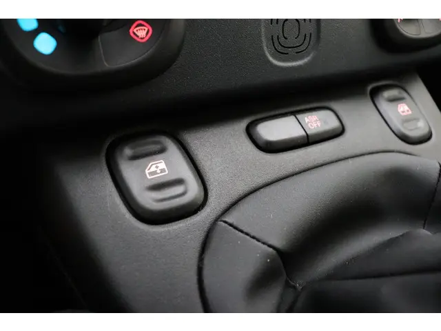 Fiat Panda 1.0 Hybrid Urban 2024 Benzine 19