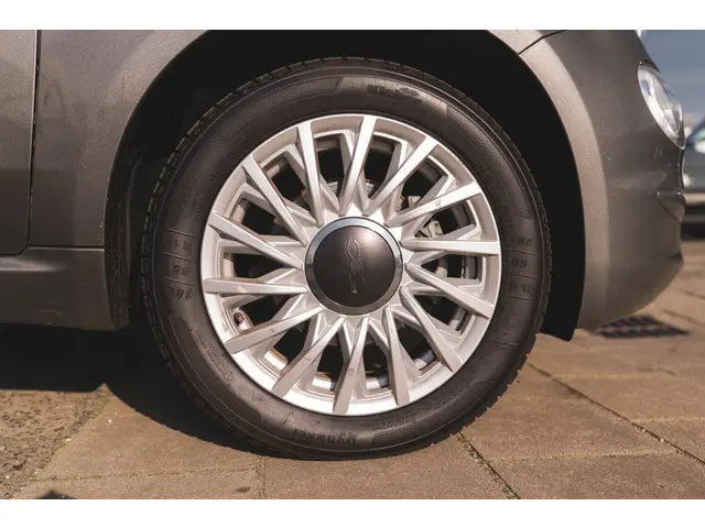 Fiat 500 1.0 Hybrid Sport 2023 Hybride Benzine 11