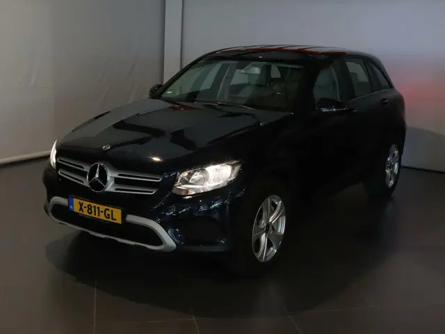 Mercedes-Benz GLC 350e 4MATIC 2018 Hybride Benzine 34