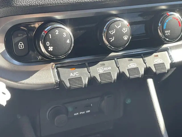 Kia Rio 1.2 l AIRCO l ELEK. RAMEN l RIJKLAAR! 2013 Benzine 9