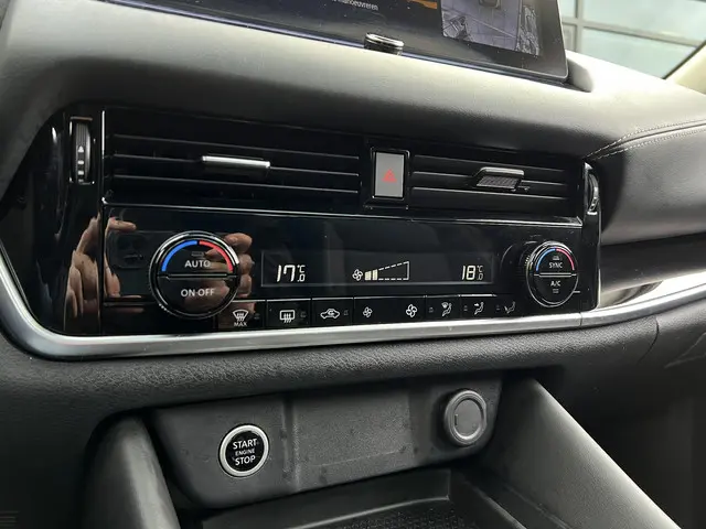 Nissan QASHQAI 1.3 MHEV Xtronic N-Connecta 2023 Benzine 13