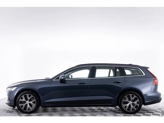 Volvo V60 2.0 B4 Core | Trekhaak | NAVI | Automaat 2022 Benzine 18