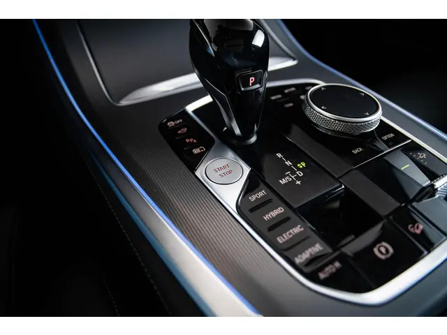BMW X5 xDrive45e High Executive 2021 Hybride Benzine 17