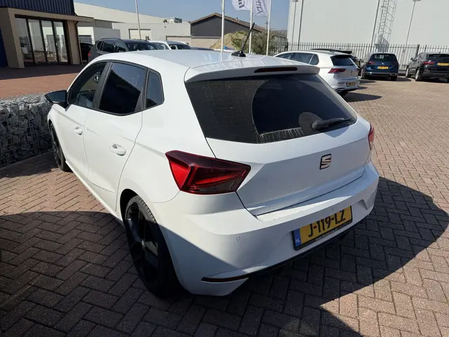 SEAT Ibiza 1.0 TSI 116pk DSG Style 2019 Benzine 3