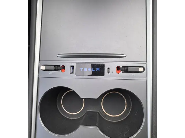 Tesla Model 3 Performance AWD 75 kWh 2023 Elektrisch 23