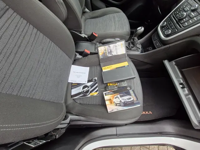 Opel Mokka 1.4 Turbo Edition Met trekhaak 2015 Benzine 26