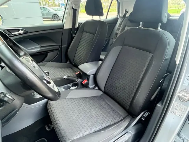 Volkswagen T-Cross 1.0 TSI Life 2019 Benzine 8