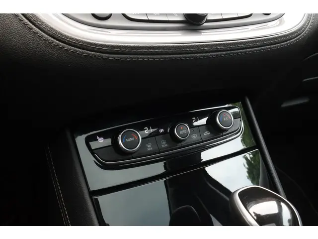 Opel Grandland X 1.2 Turbo Ultimate 2019 Benzine 19