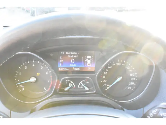 Ford Focus 1.5 Titanium Edition 2015 Benzine 23