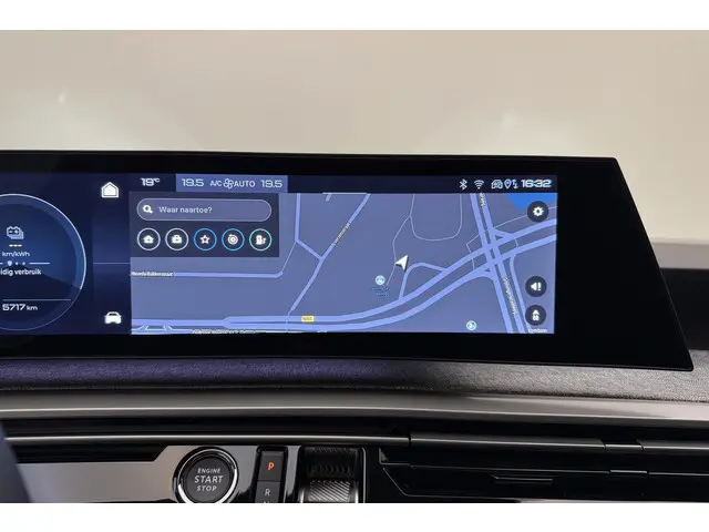 Peugeot e-3008 Allure 73 kWh 2024 Elektrisch 27