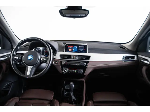 BMW X1 xDrive25e High Executive 2022 Hybride Benzine 3