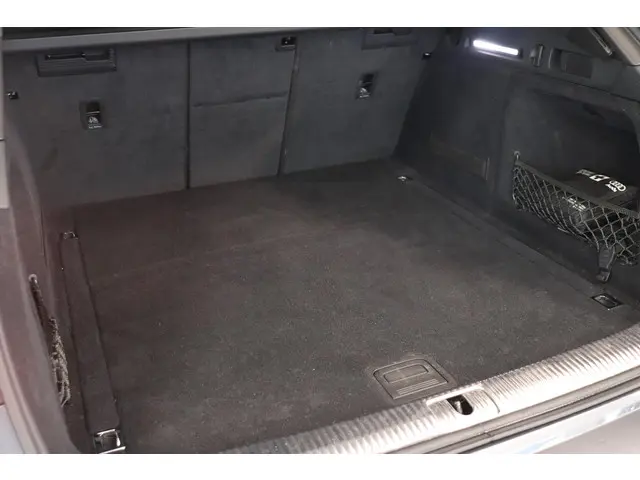 Audi A4 Avant 40 TFSI Launch edition Sport 2020 Benzine 9