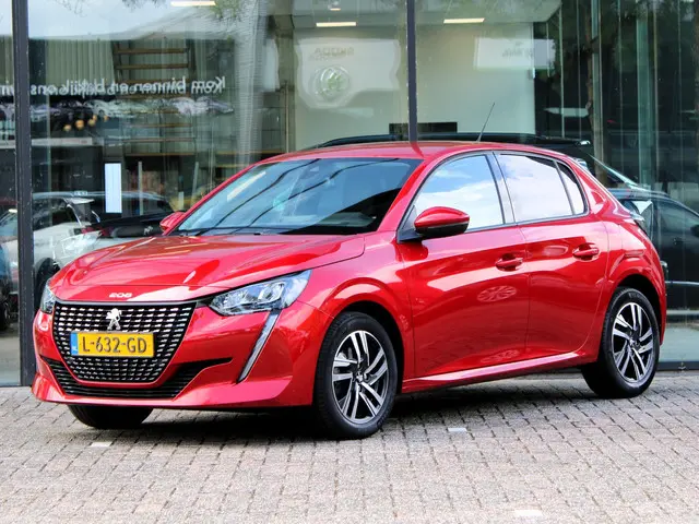 Peugeot 208 1.2 PureTech Allure 2021 Benzine 5