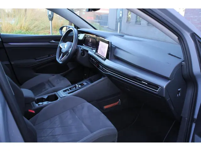 Volkswagen Golf 1.5 eTSI Style 2020 Hybride Benzine 18