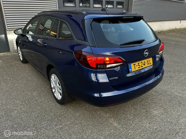 Opel Astra Sports Tourer 1.2 Business 2021 Benzine 12