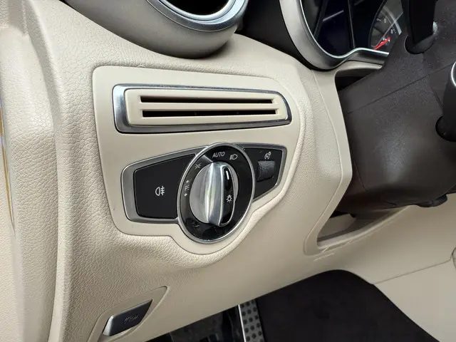 Mercedes-Benz GLC 250 4MATIC 2016 Benzine 22