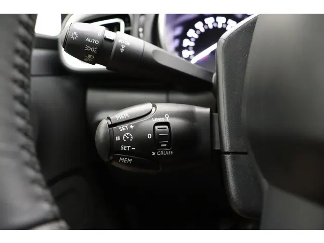 Citroën C3 1.2 PureTech S&S Feel Edition 2019 Benzine 24