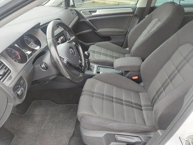 Volkswagen Golf 1.0 TSI Comfortline 2016 Benzine 11