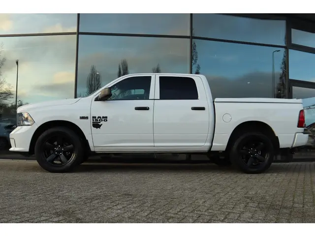 Dodge Ram 1500 5.7 V8 4x4 CREW CAB 2024 LPG/Gas 11