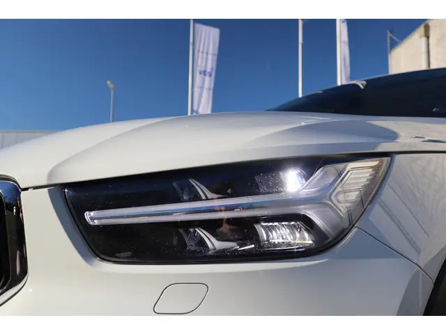 Volvo XC40 2.0 T4 Momentum Pro 2019 Benzine 9