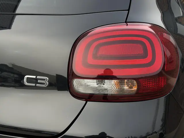 Citroën C3 1.2 PureTech S&S Shine 2018 Benzine 35