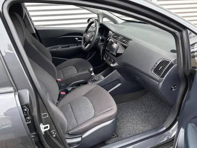 Kia Rio 1.2 CVVT ExecutiveLine 2016 Benzine 10