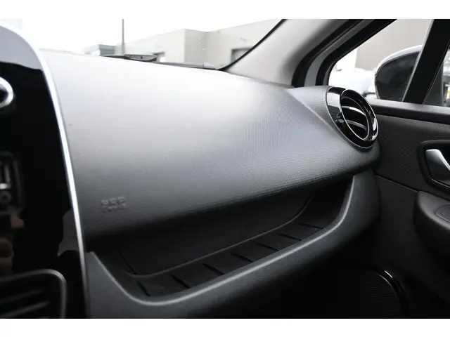 Renault Clio Estate TCe 90 Limited 2019 Benzine 28