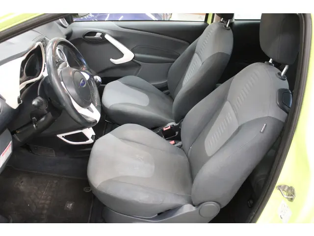 Ford Ka 1.2 Titanium X start/stop 2012 Benzine 6