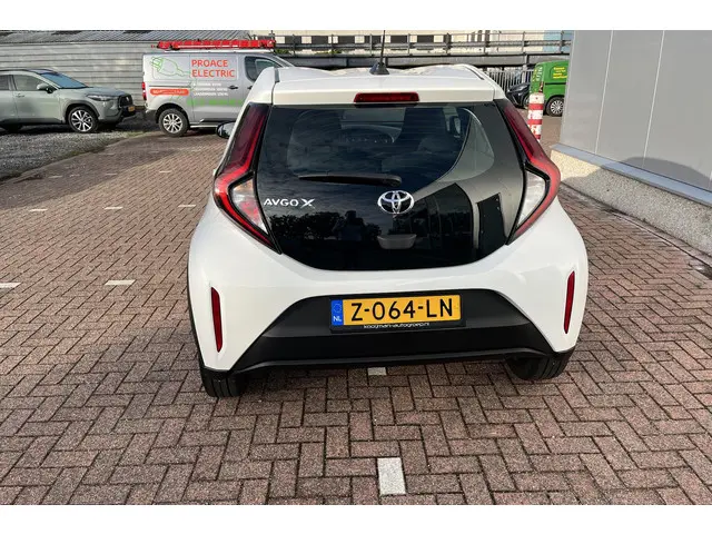 Toyota Aygo X 1.0 VVT-i MT Play 2024 Benzine 10