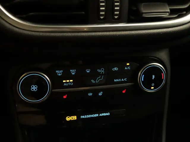 Ford Puma 1.0 EcoBoost Hybrid Titanium 2021 Benzine 24