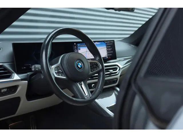 BMW i4 M50 2023 Elektrisch 13