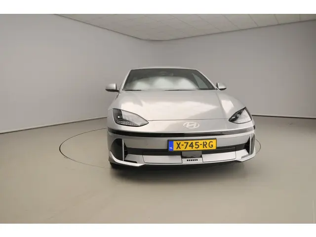 Hyundai IONIQ 6 Connect 77.4 kWh 2025 Elektrisch 5