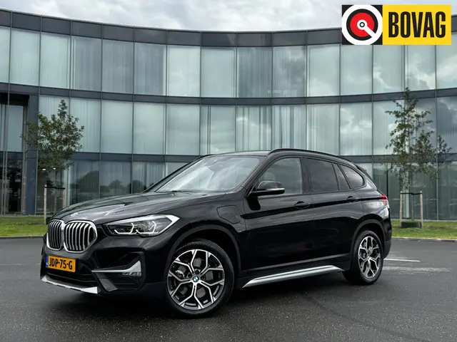 BMW X1 xDrive25e 2021 Hybride Benzine