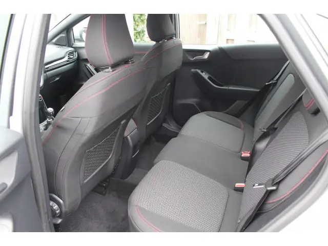 Ford Puma 1.0 EcoBoost Hybride ST-Line 2024 Benzine 10