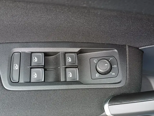 Volkswagen Touran 1.2 TSI Highline 7p 2017 Benzine 26