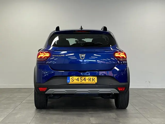 Dacia Sandero Stepway 1.0 TCe 90 Comfort 2023 Benzine 10