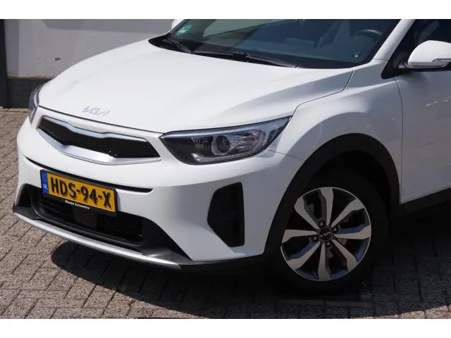 Kia Stonic 1.0 T-GDi DynamicPlusline 2023 Benzine 24