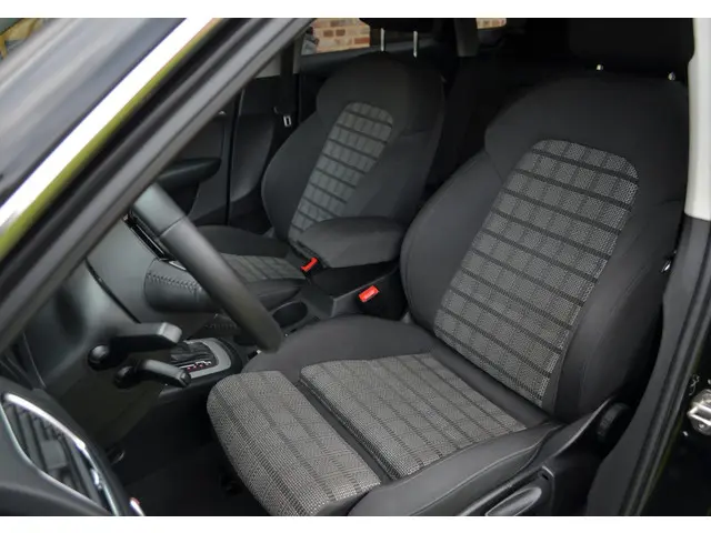 Audi Q3 2.0 TFSI quattro Sport Pro Line S 2016 Benzine 11