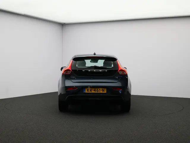 Volvo V40 2.0 T2 Nordic+ 2016 Benzine 19