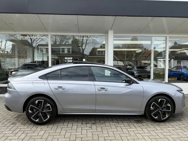 Peugeot 508 1.6 HYbrid 225 GT 2024 Hybride Benzine 3